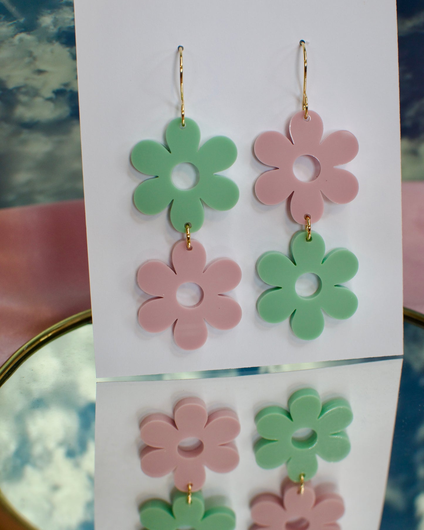 Groovy Daisy Retro Flower Earrings